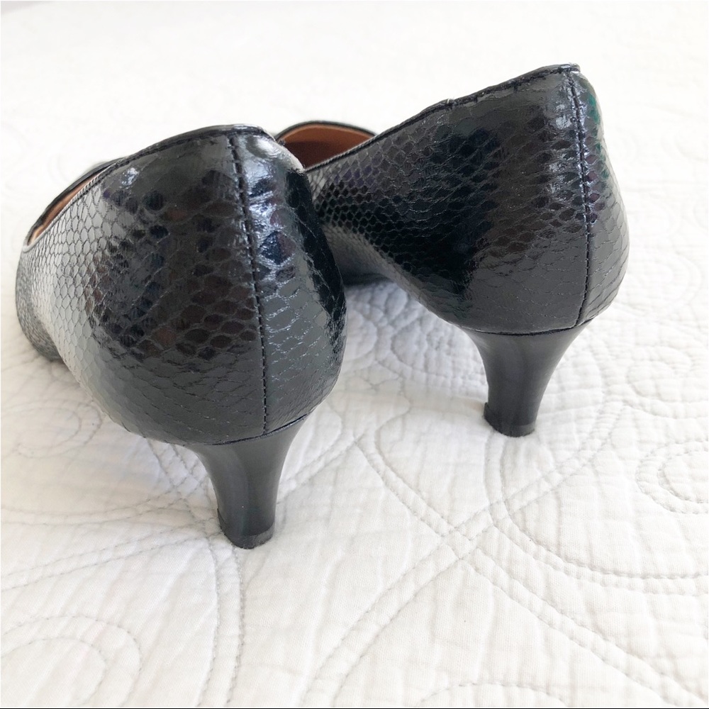 Söfft Vesper Pointed Toe Snake Embossed Pumps - Picture 7 of 9